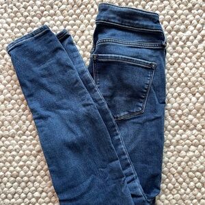 Old Navy • Rockstar • Super Skinny • High Rise • Built-In Warm